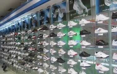 鴻星爾克簽約武漢網球公開賽，本土運動品牌助力頂級賽事新篇章